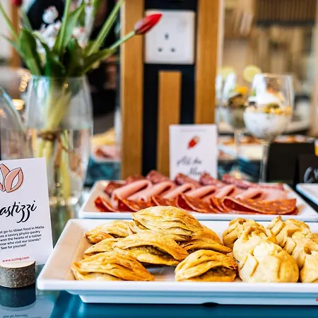 Nocleg ze śniadaniem El Doris Boutique Living St Julian's 4*