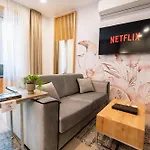El Doris Boutique Living St Julian's فندق مبيت وإفطار