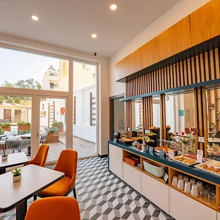 El Doris Boutique Living St Julian's Bed & Breakfast *